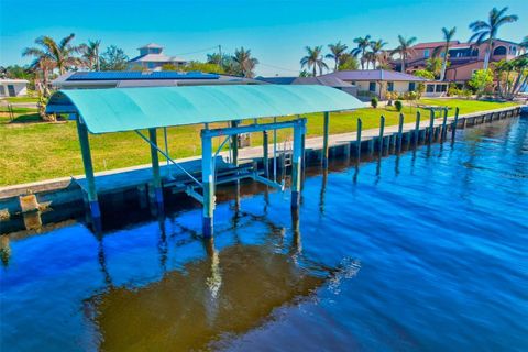 A home in PORT CHARLOTTE