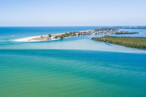 A home in PORT CHARLOTTE