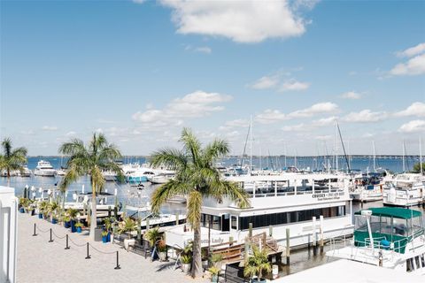 A home in PORT CHARLOTTE