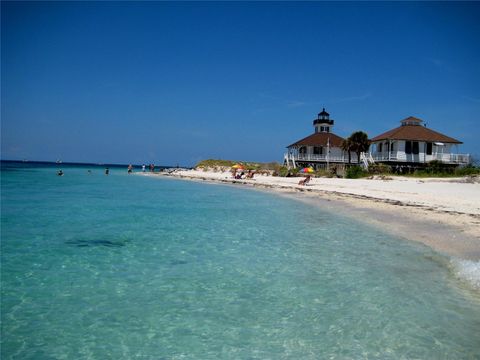 A home in PORT CHARLOTTE