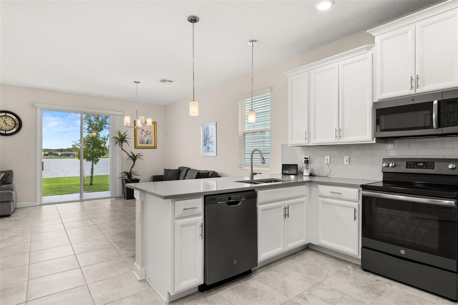 STOREY LAKE TR K - Residential