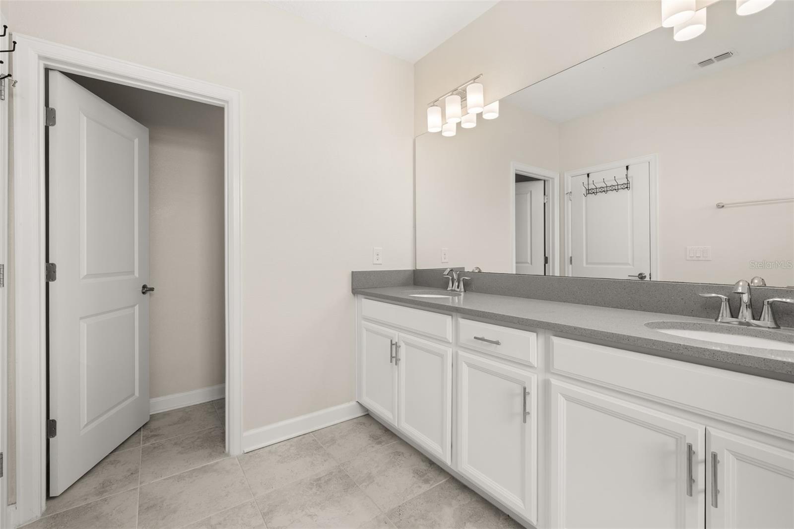 STOREY LAKE TR K - Residential