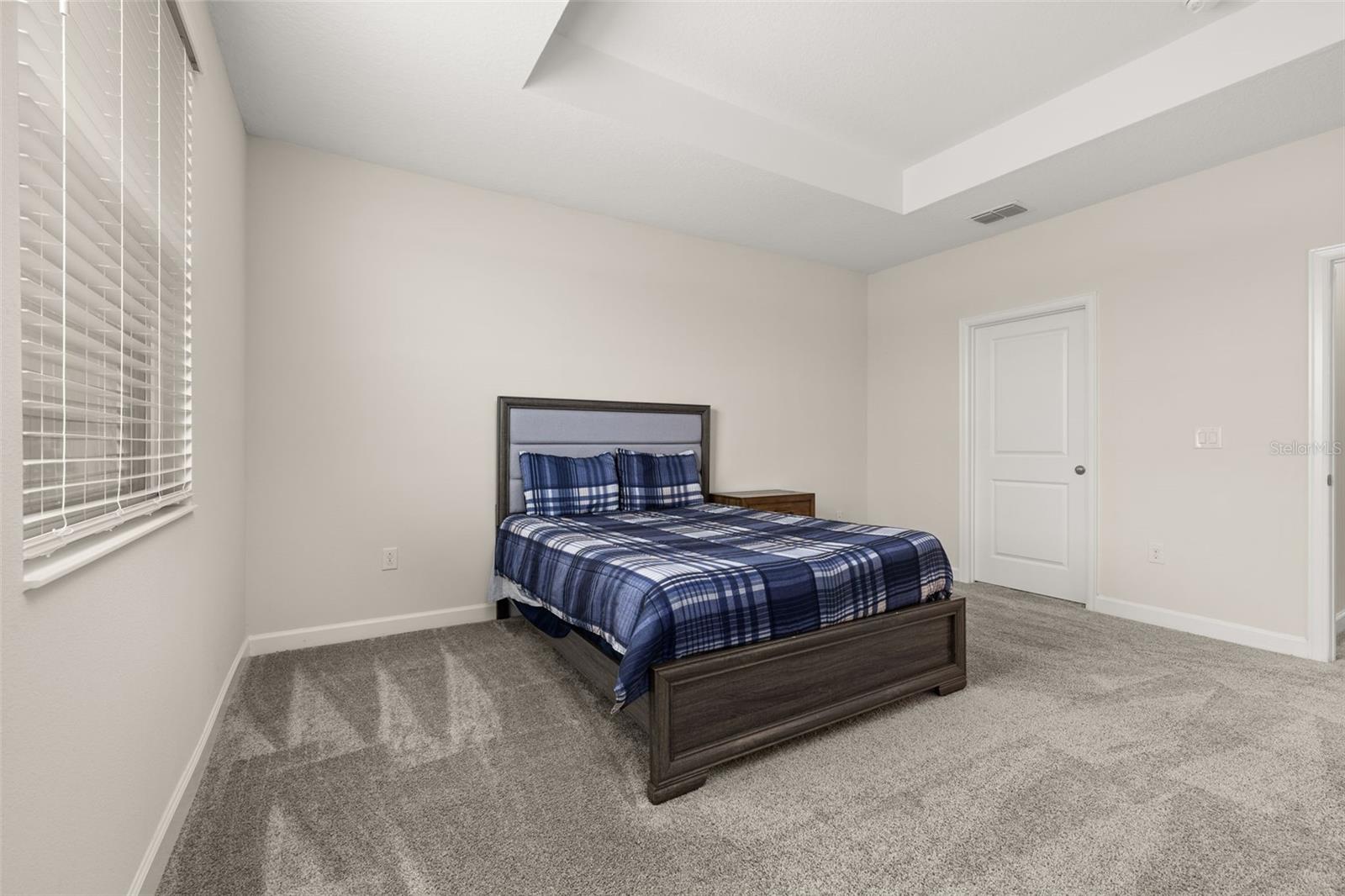 STOREY LAKE TR K - Residential