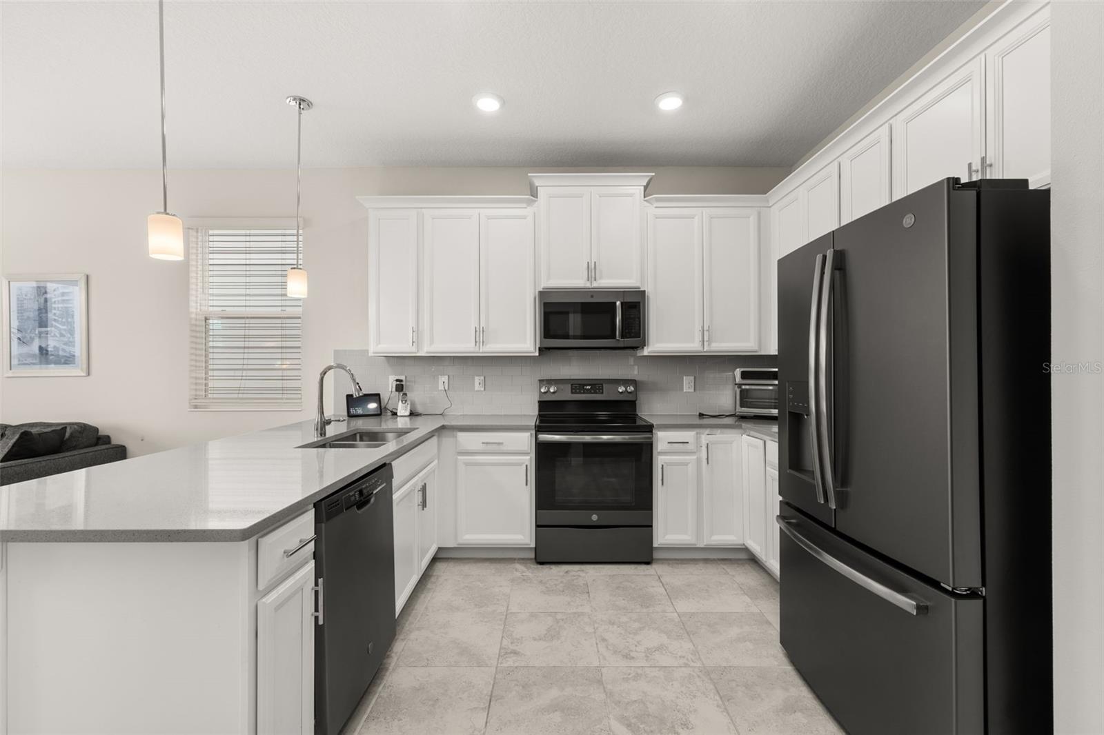 STOREY LAKE TR K - Residential