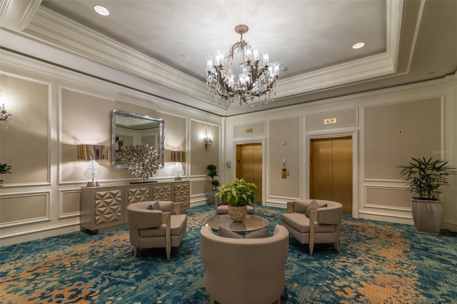 THE RESIDENCES - Residential