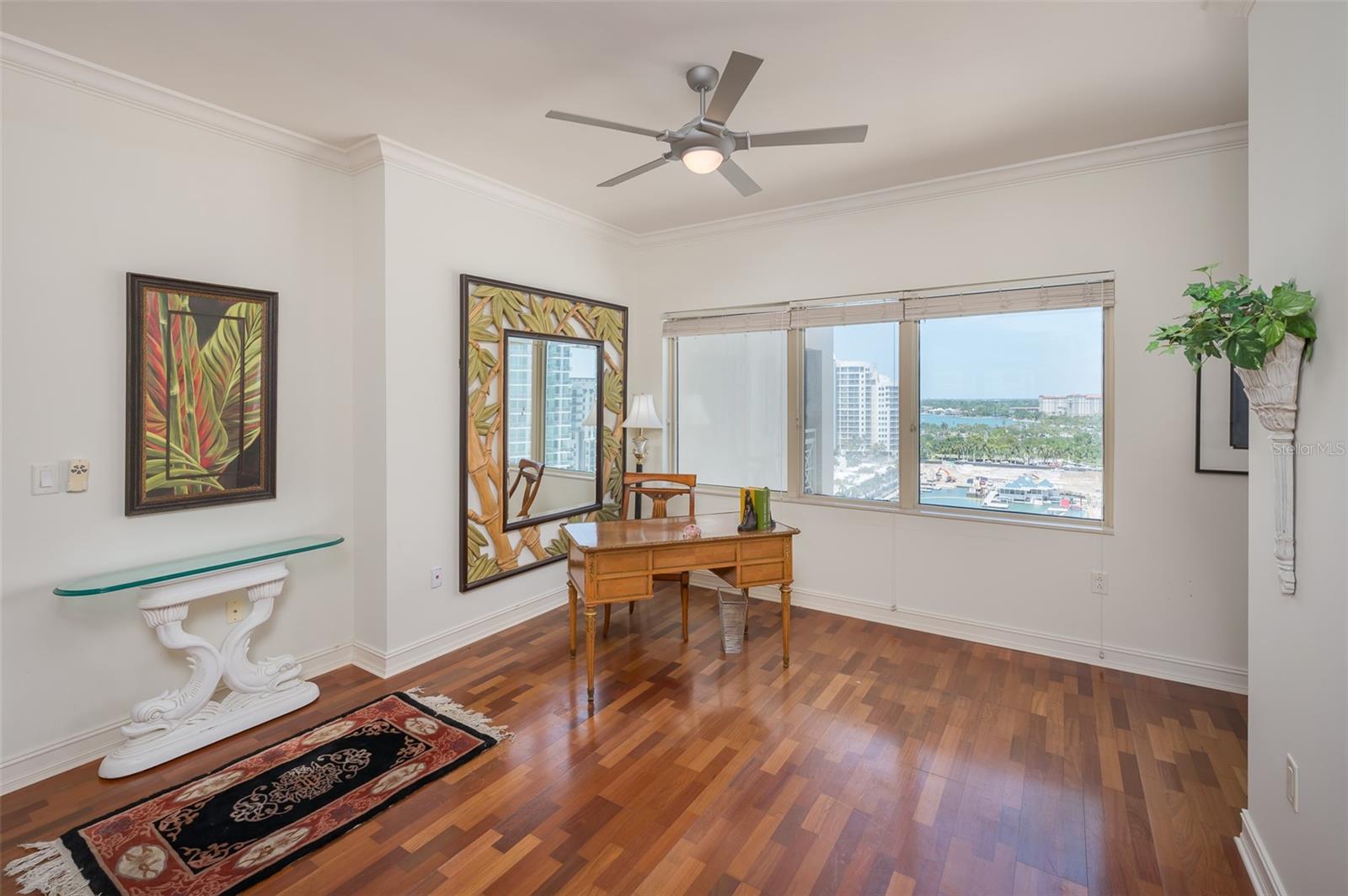 THE RESIDENCES - Residential