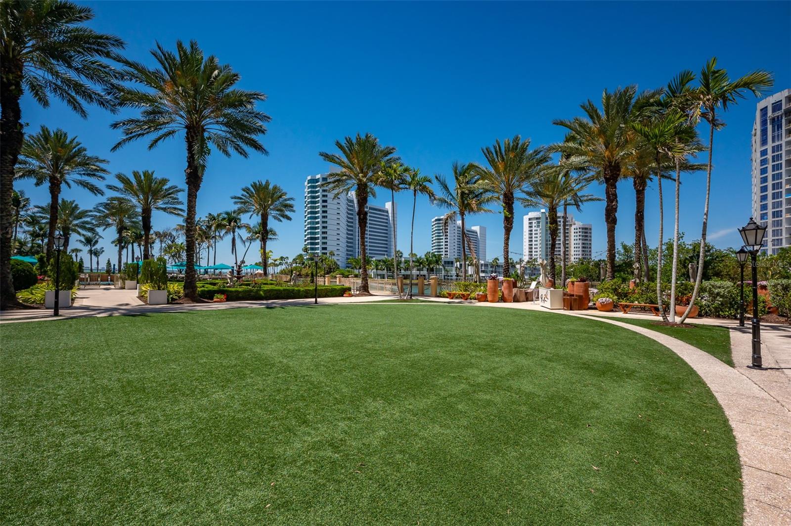 THE RESIDENCES - Residential