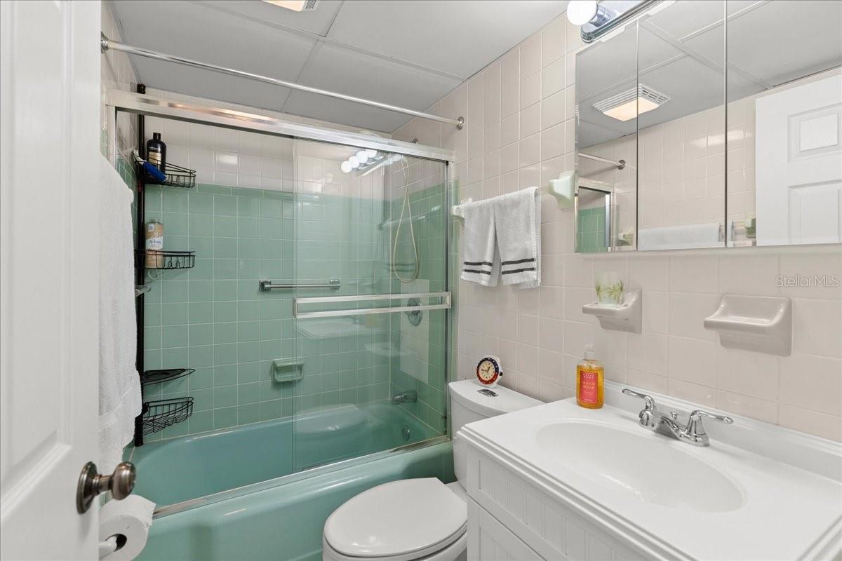 2727 N ATLANTIC AVENUE 2040