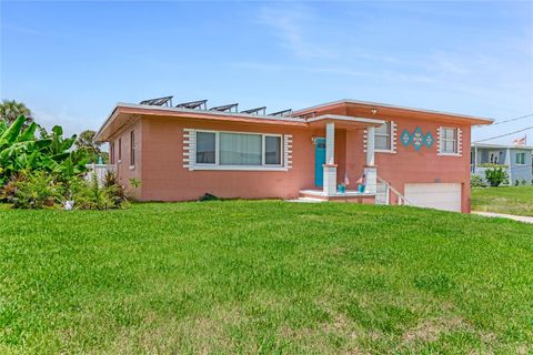 Photo of 1910 Marilyn Street, Daytona Beach, FL 32118 (MLS # V4944027)