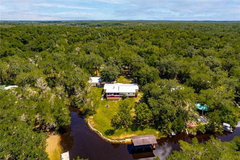 A home in HOMOSASSA