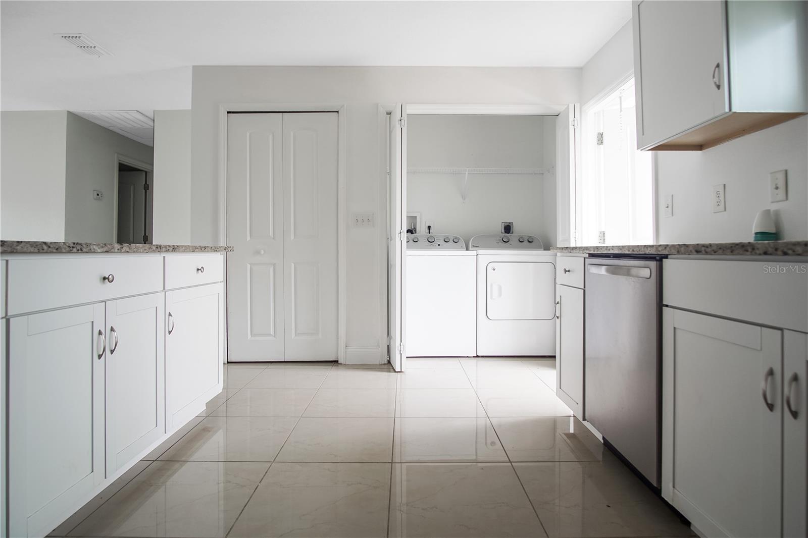 DAVENPORT - Residential Lease