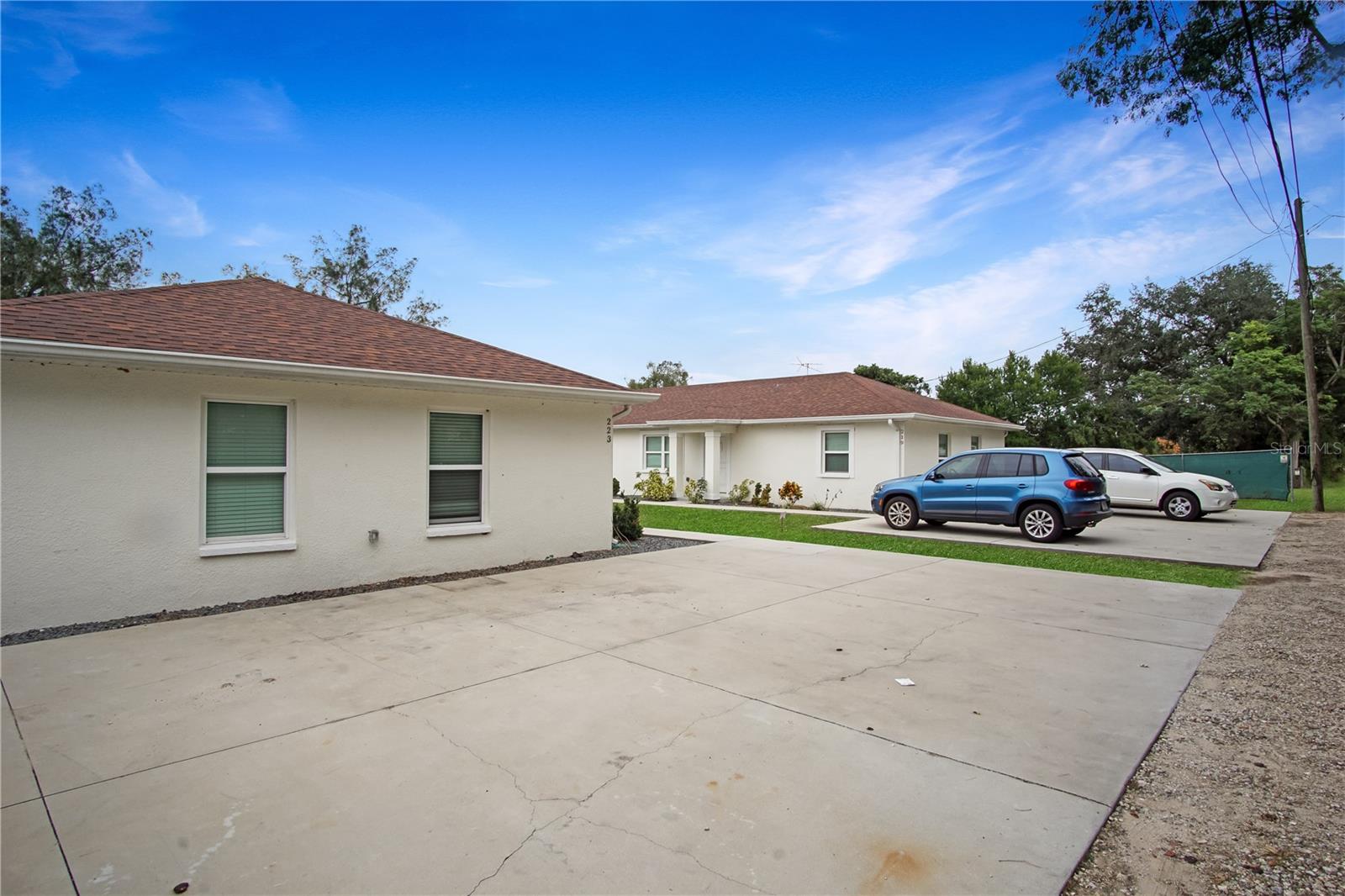 DAVENPORT - Residential Lease