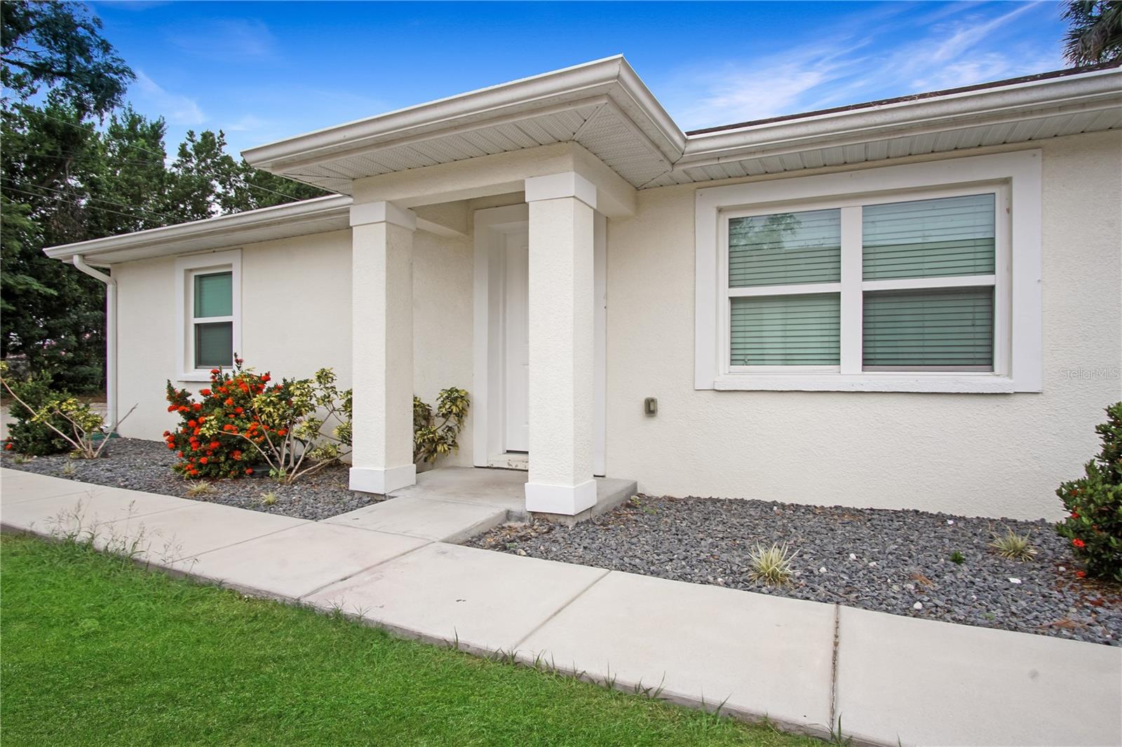 DAVENPORT - Residential Lease