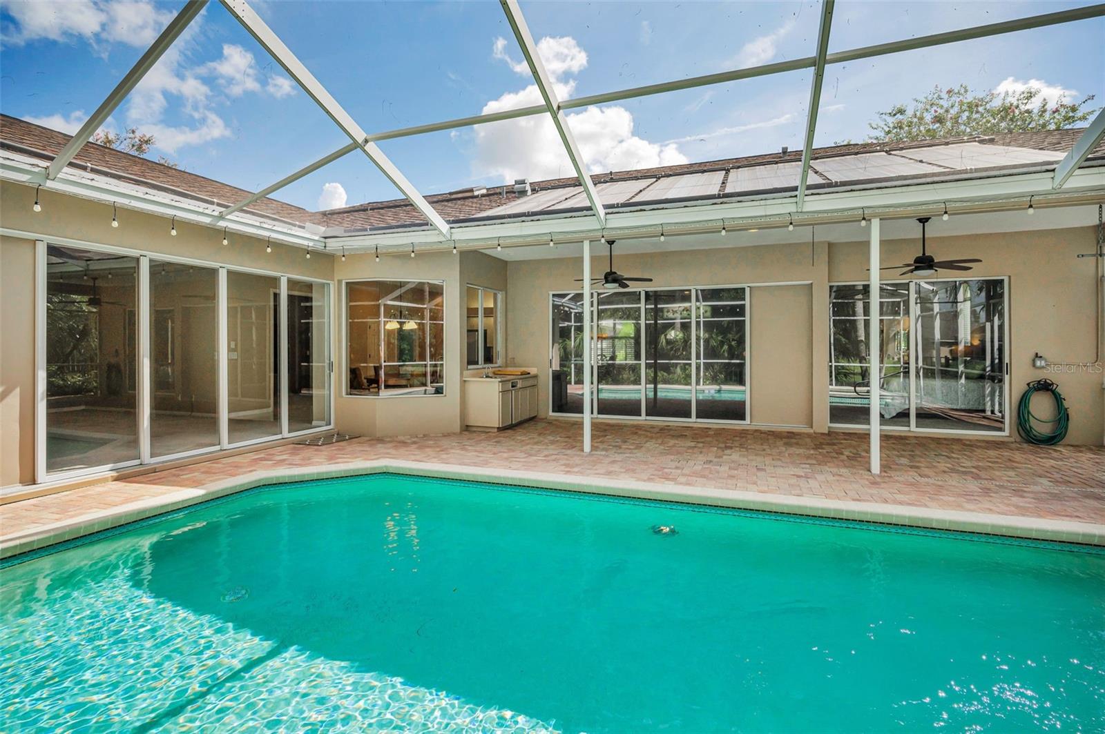 HUNTERS CROSSING - Residential