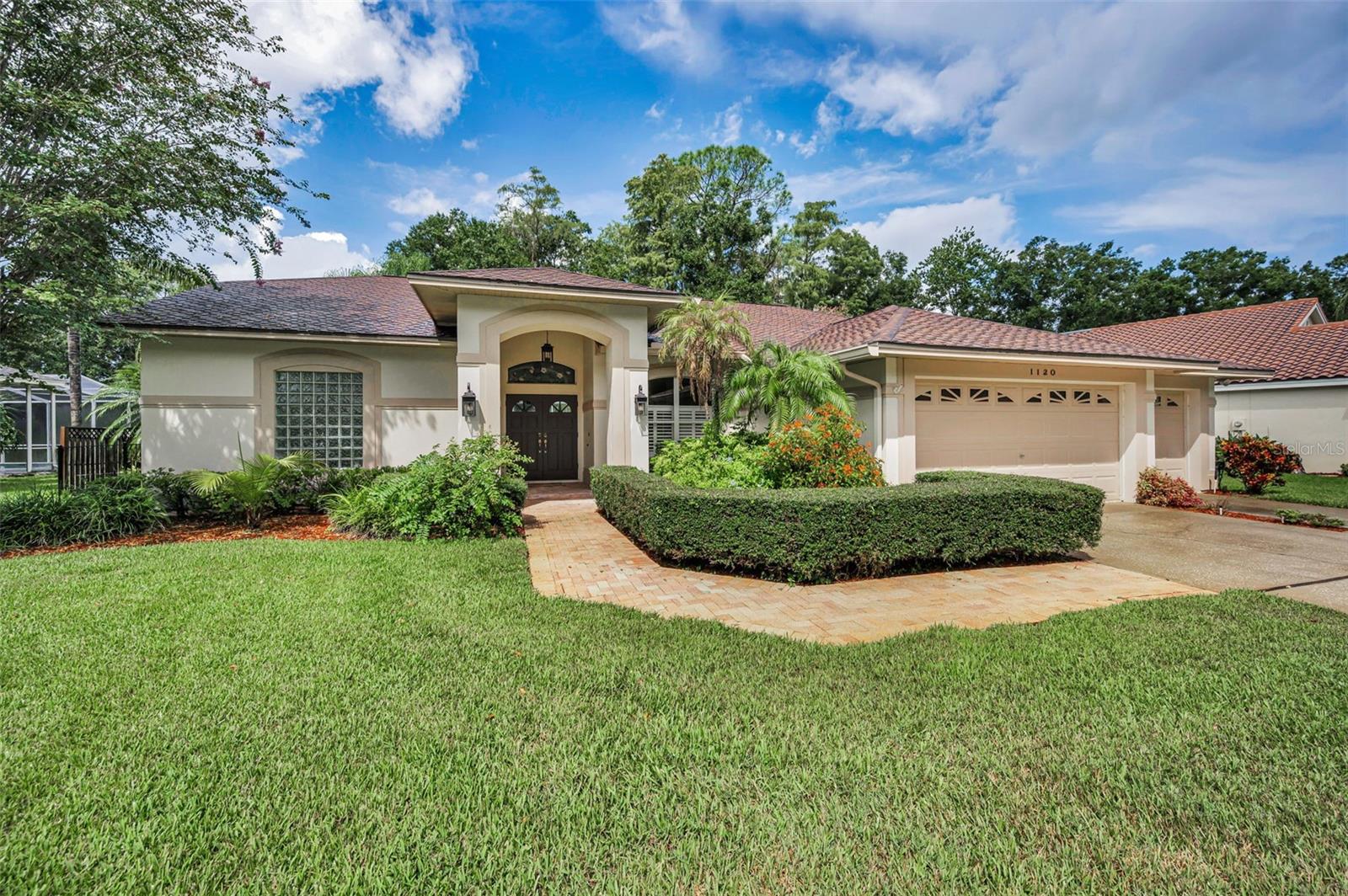 HUNTERS CROSSING - Residential