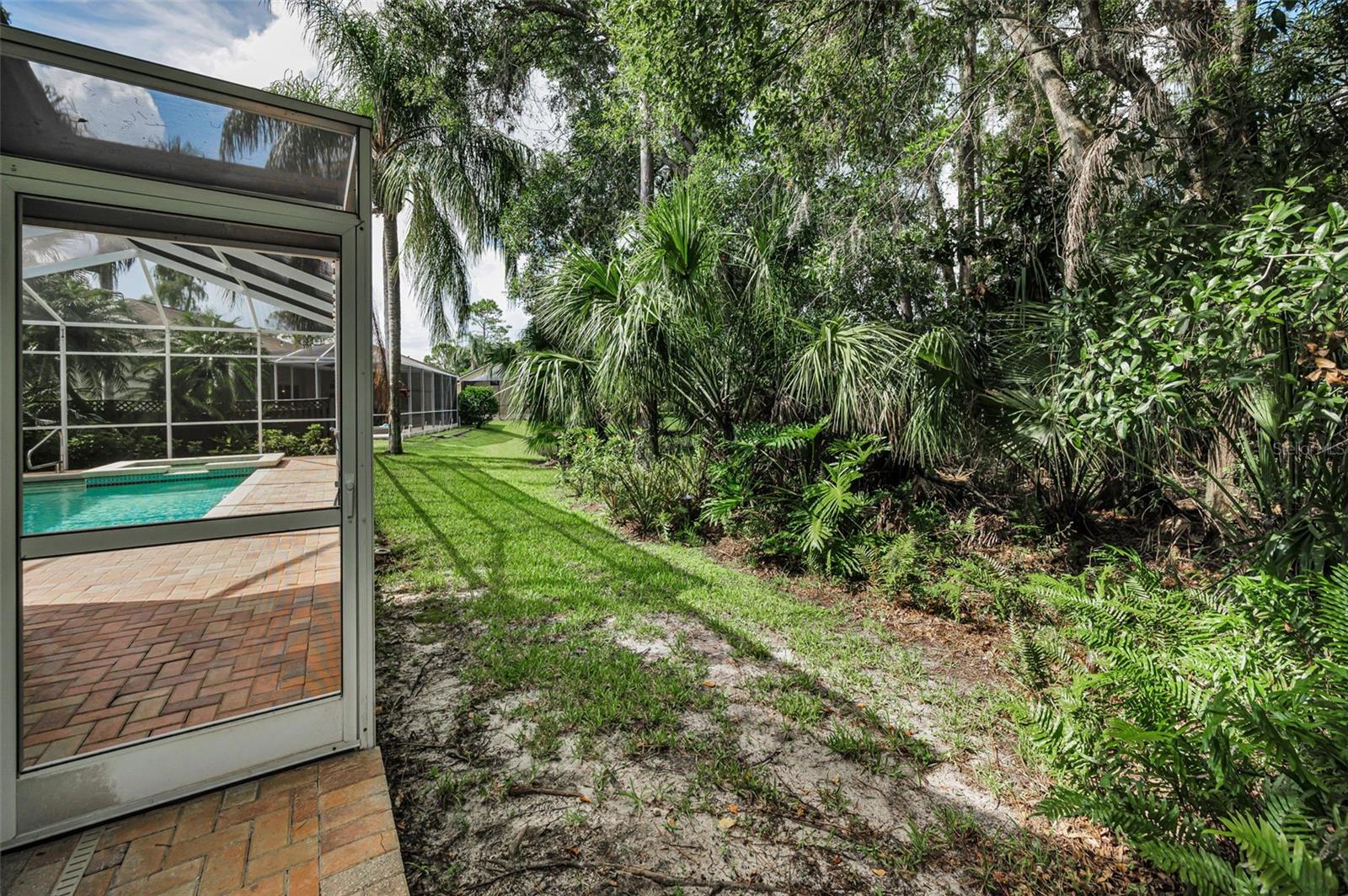 HUNTERS CROSSING - Residential