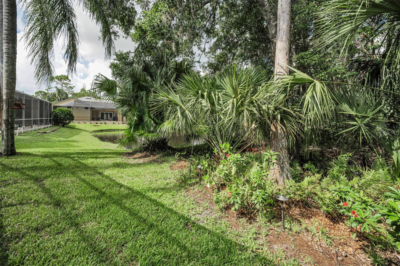 HUNTERS CROSSING - Residential
