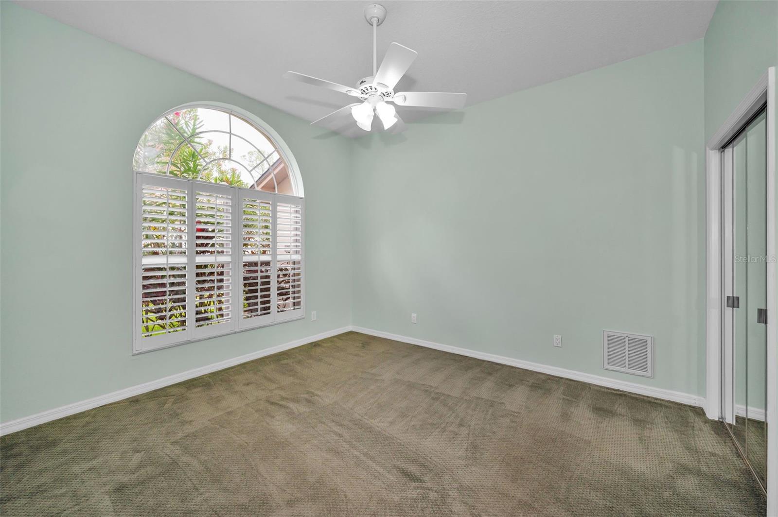HUNTERS CROSSING - Residential