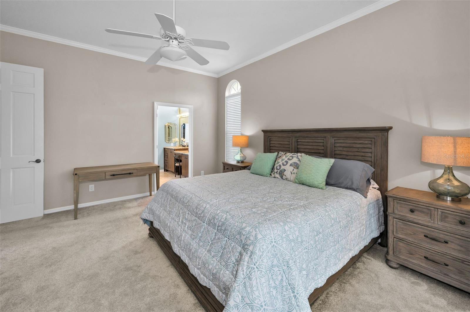 HUNTERS CROSSING - Residential