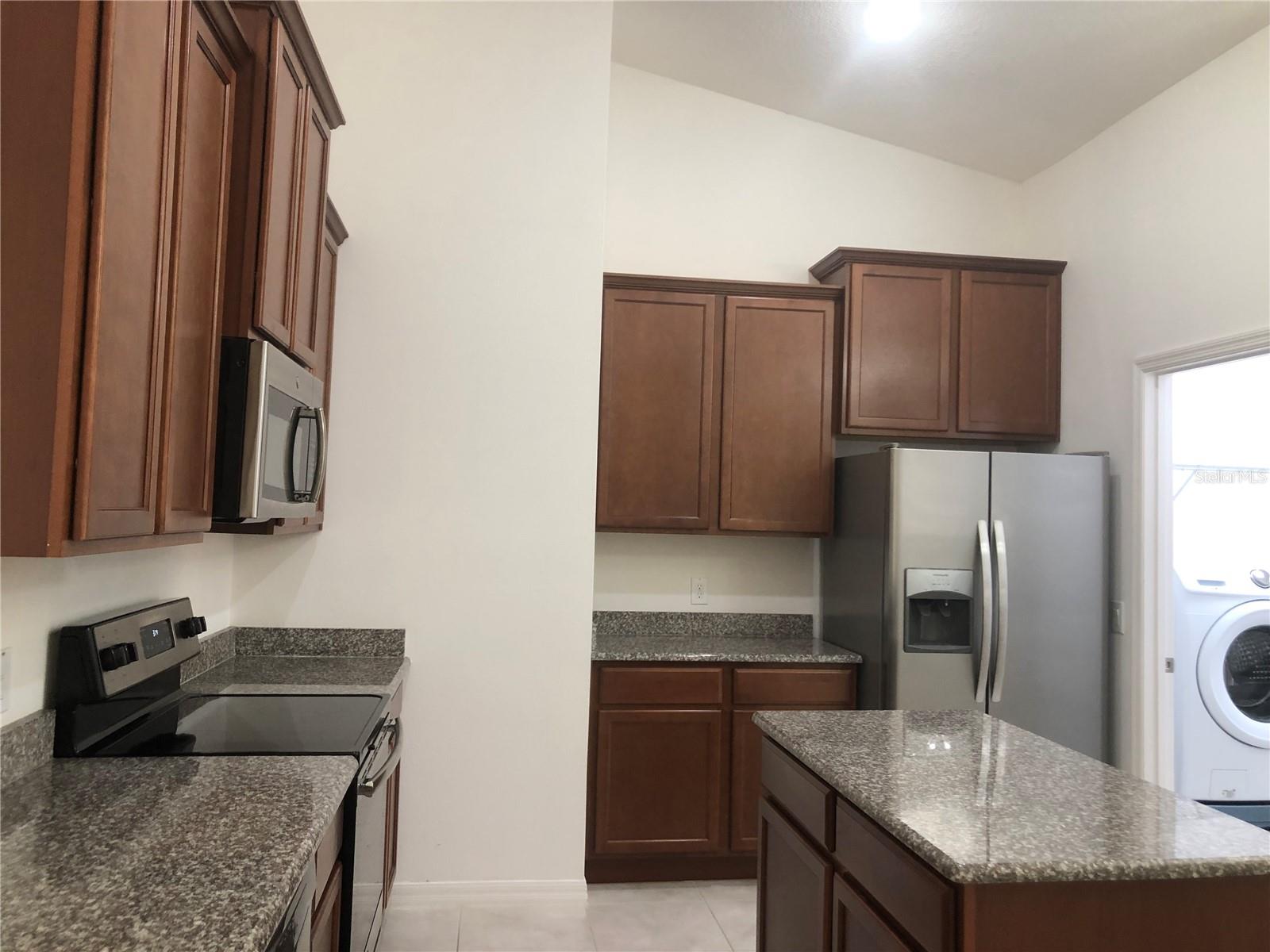 BELLALAGO PH 7L - Residential