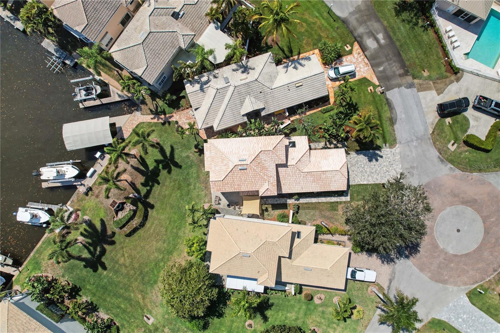 EVENINGSTAR CAY - Residential