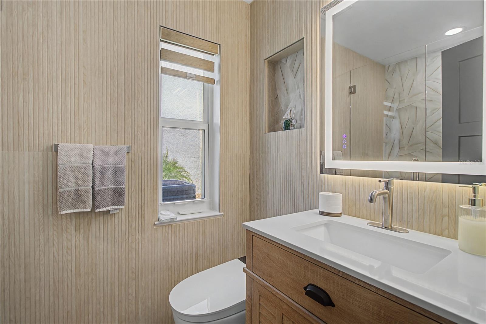 EVENINGSTAR CAY - Residential