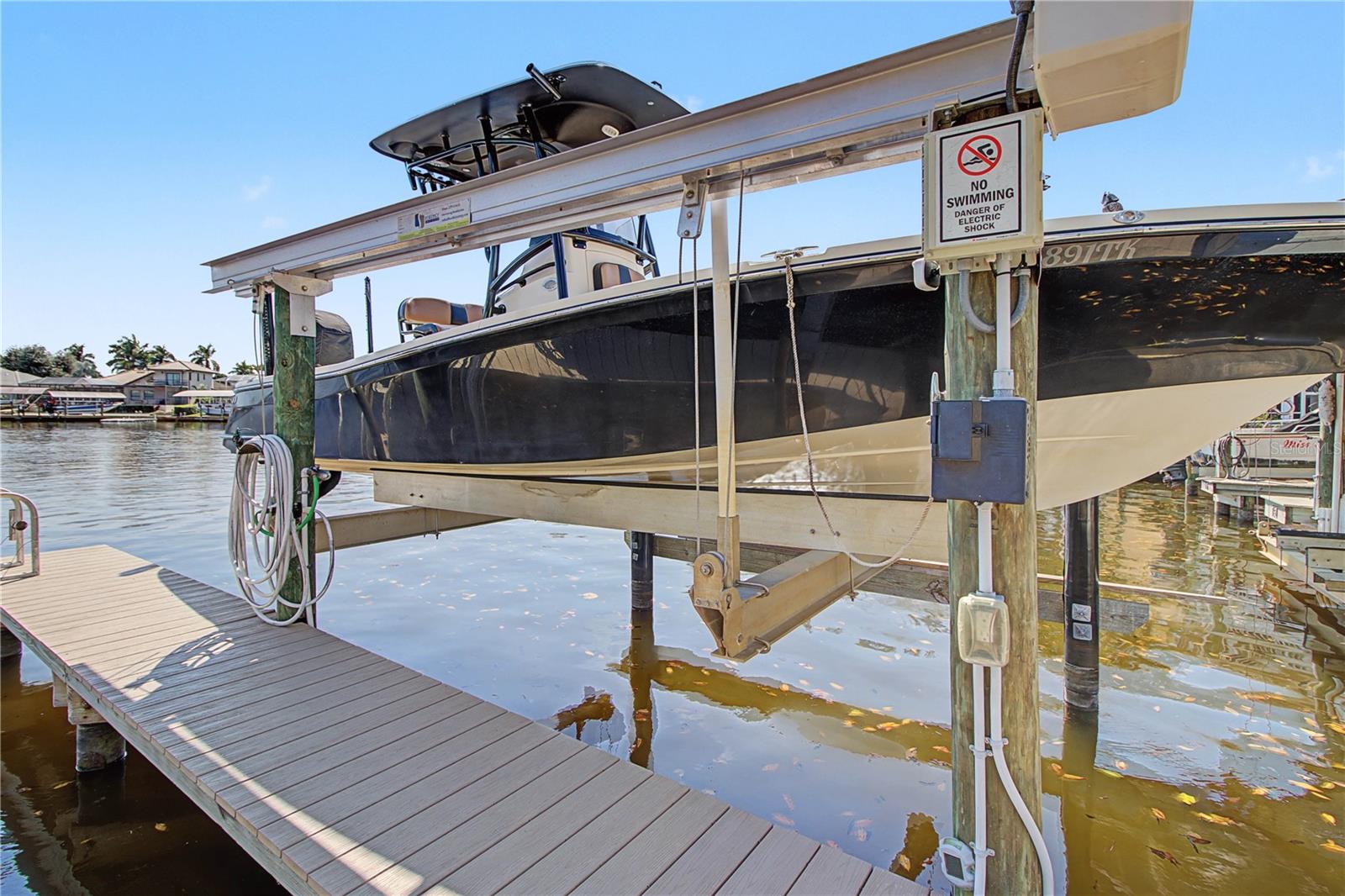 EVENINGSTAR CAY - Residential