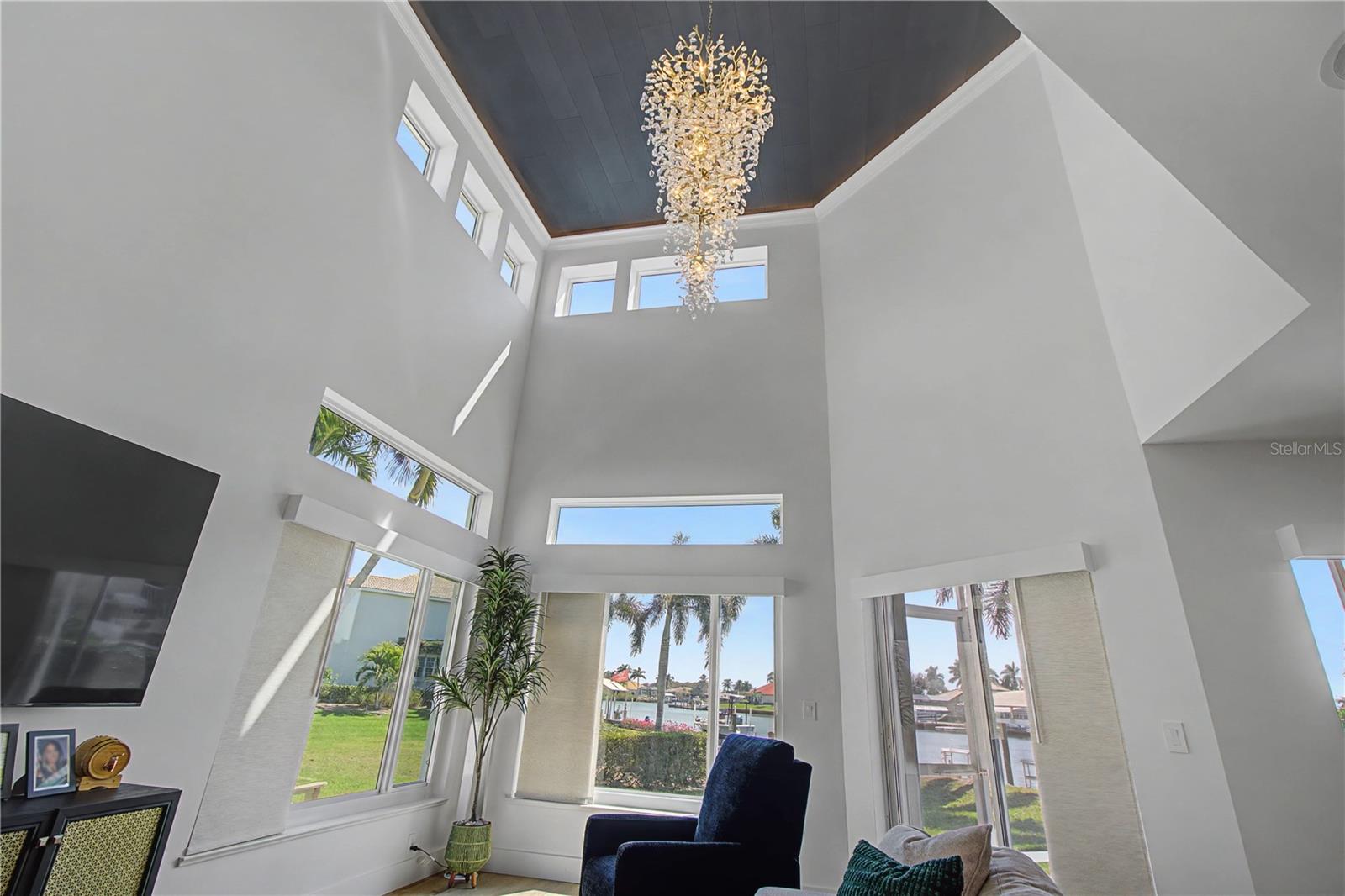 EVENINGSTAR CAY - Residential