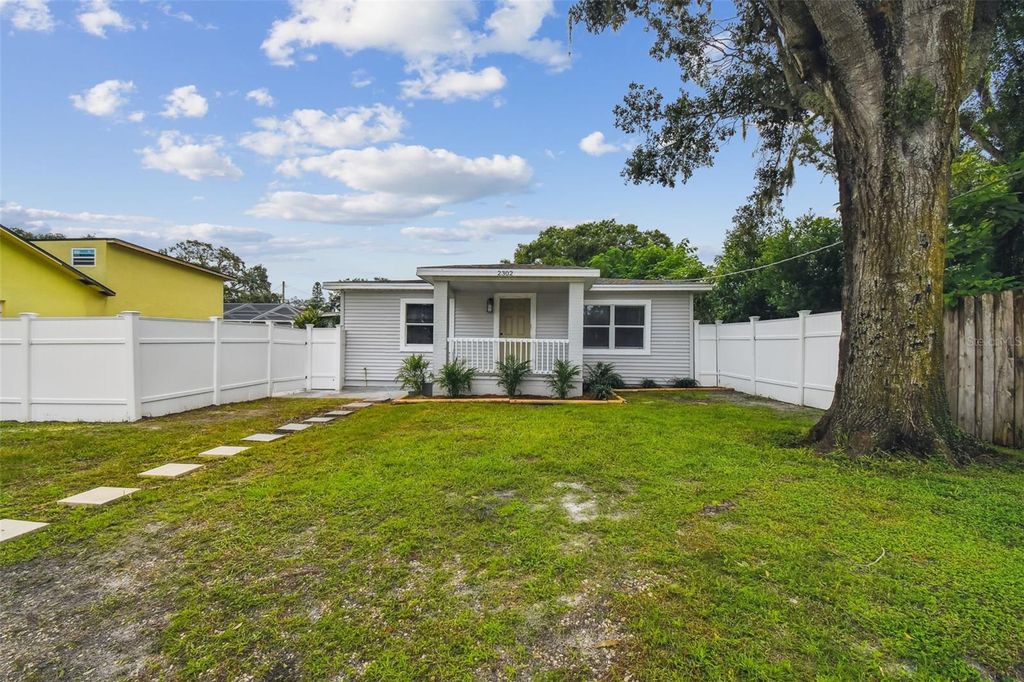 Photo of 2302 W Idlewild Avenue, Tampa, FL 33603 (MLS # TB8422031)