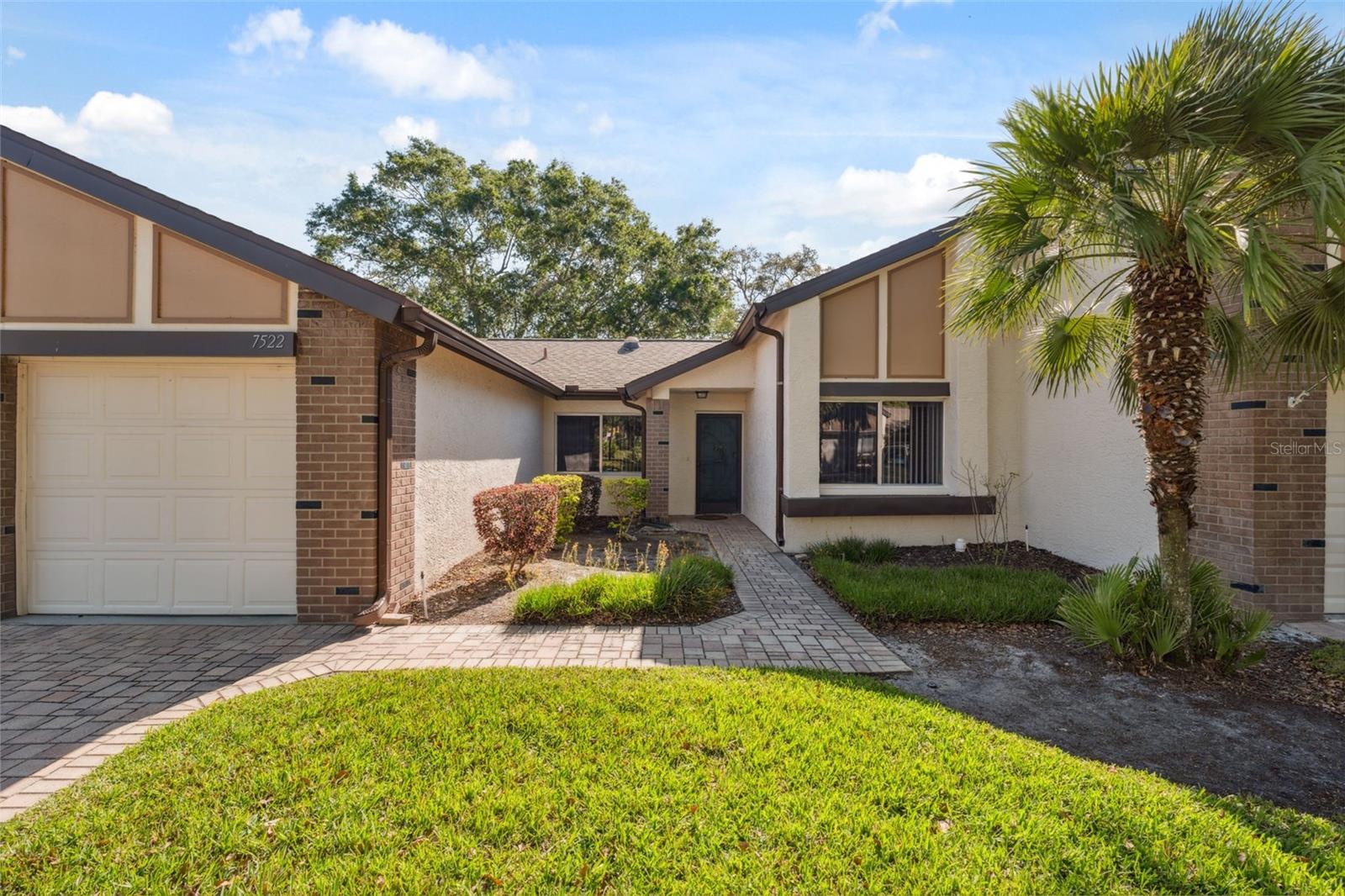 7522 HEATHER WALK DRIVE