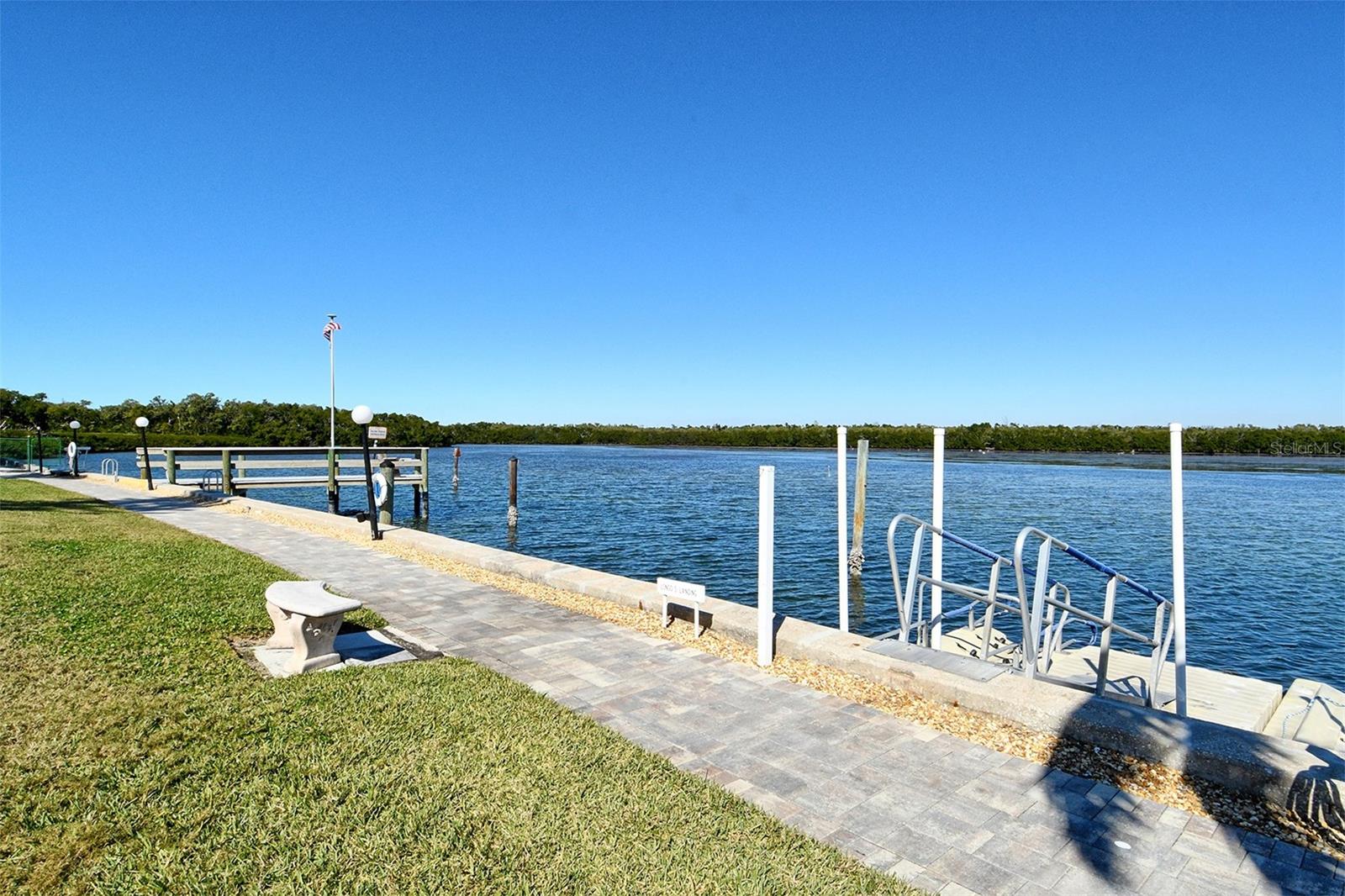 LONGBOAT HARBOUR - Residential