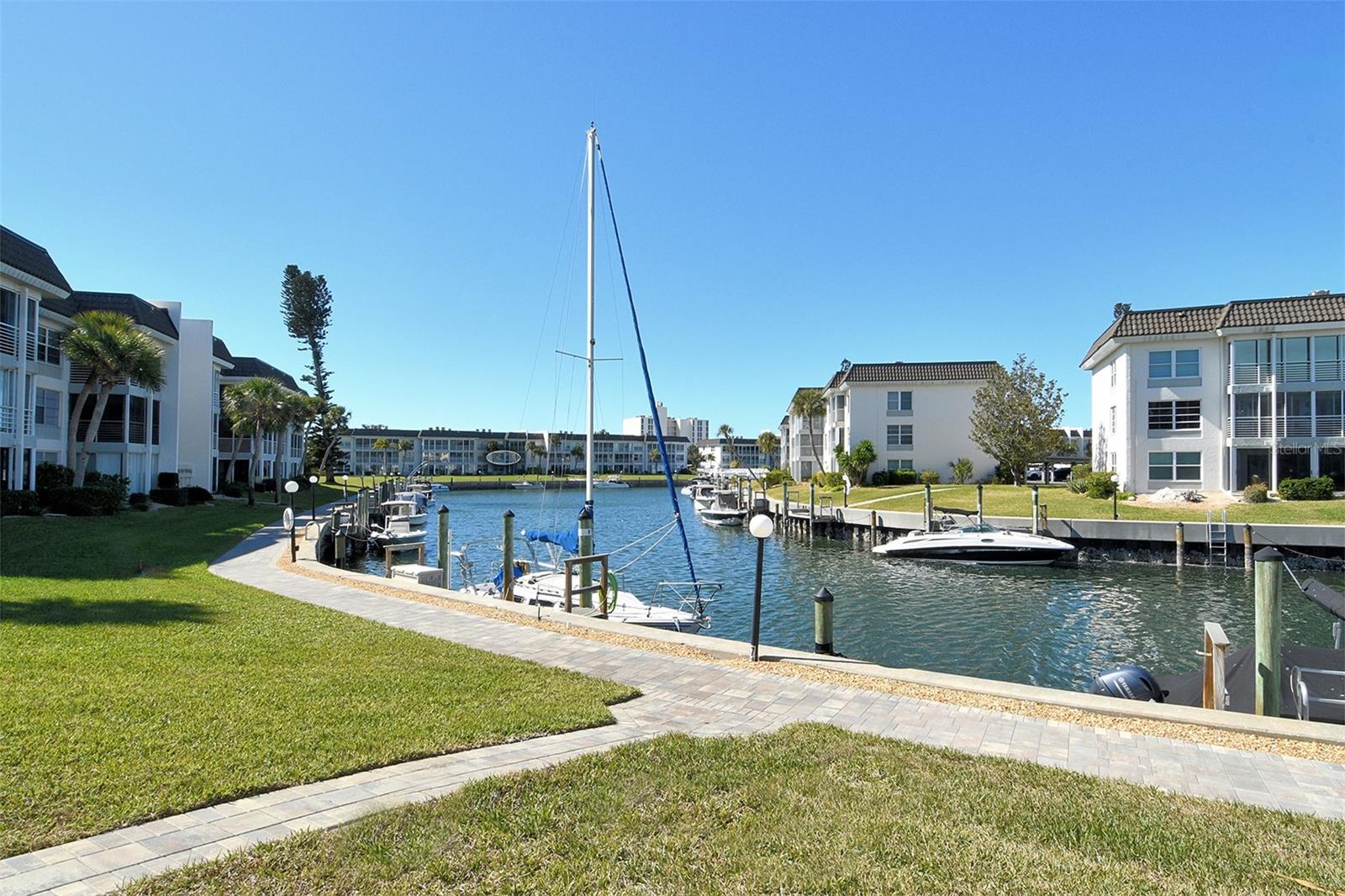 LONGBOAT HARBOUR - Residential