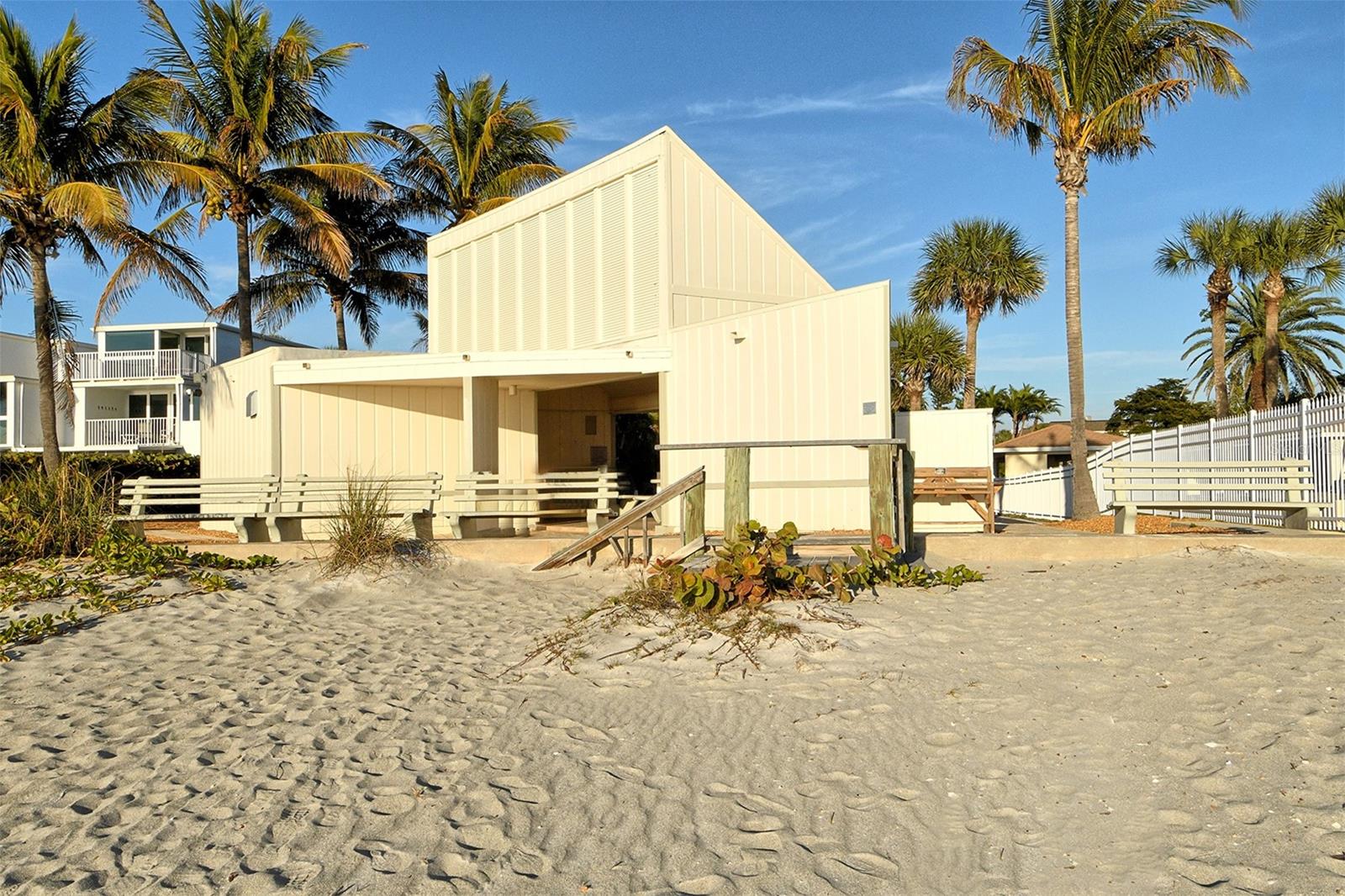 LONGBOAT HARBOUR - Residential