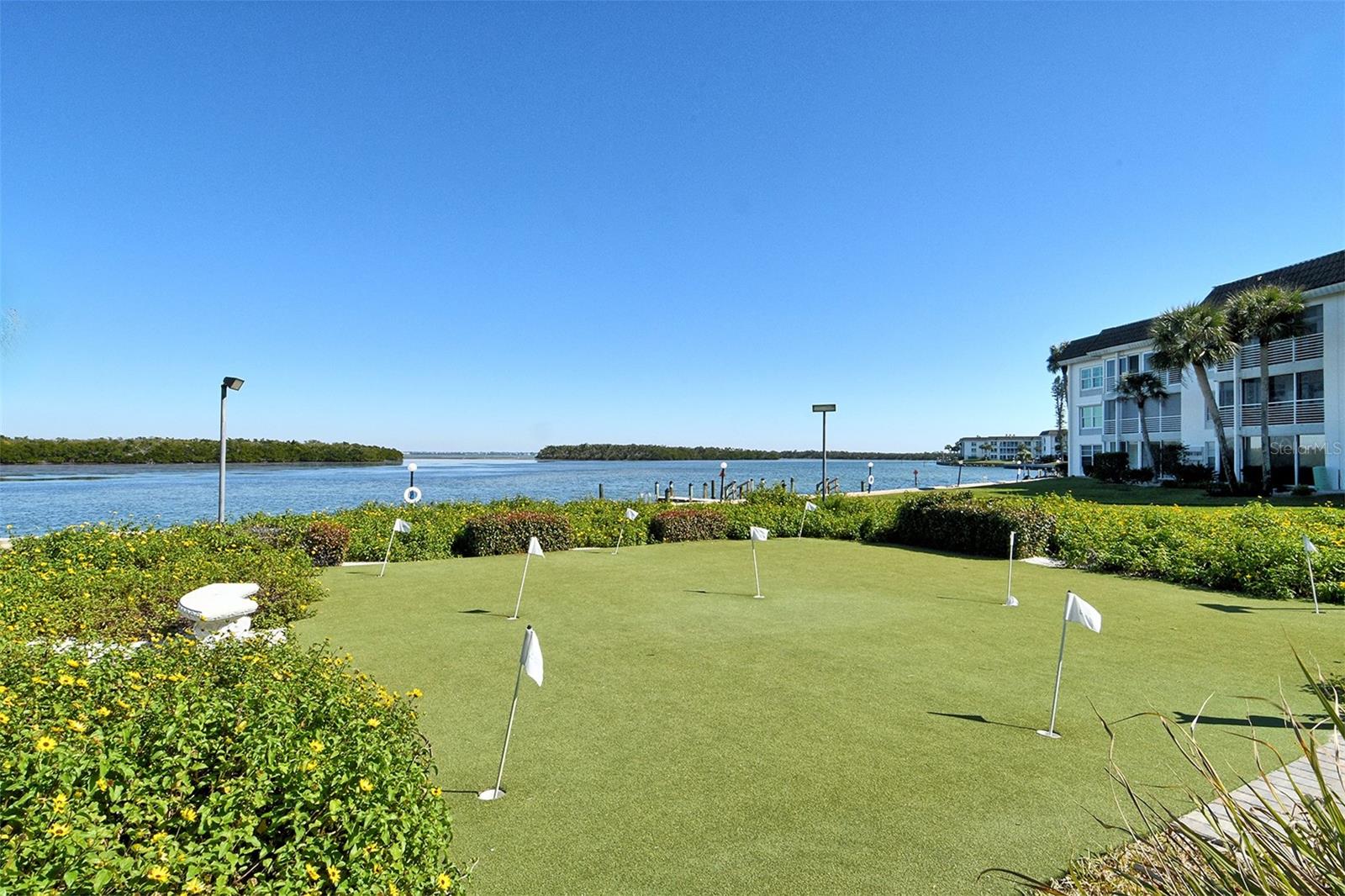 LONGBOAT HARBOUR - Residential