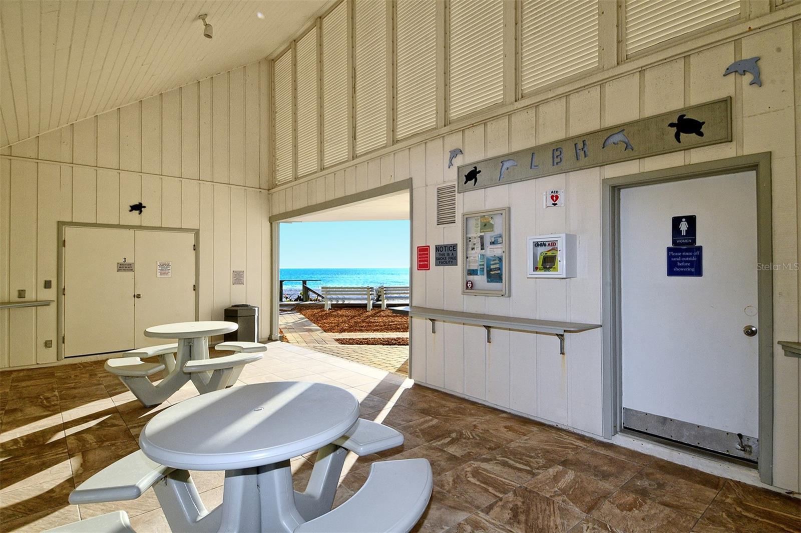 LONGBOAT HARBOUR - Residential