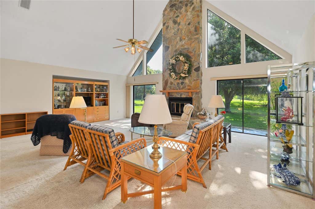 Photo of 821 N Golf Course Drive, Crystal River, FL 34429 (MLS # G5116709)