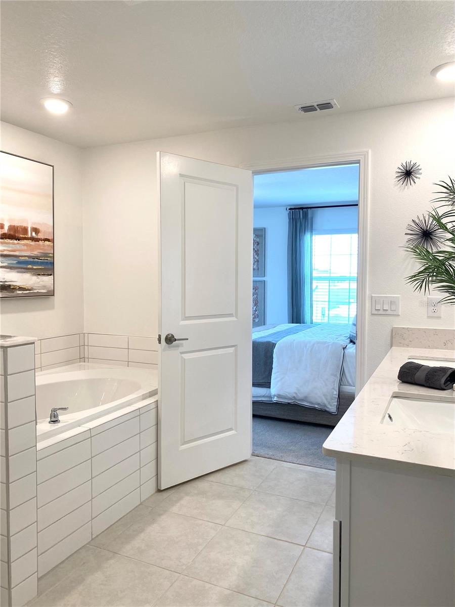 MIRADA PCLS 8A & 8B - Residential Lease