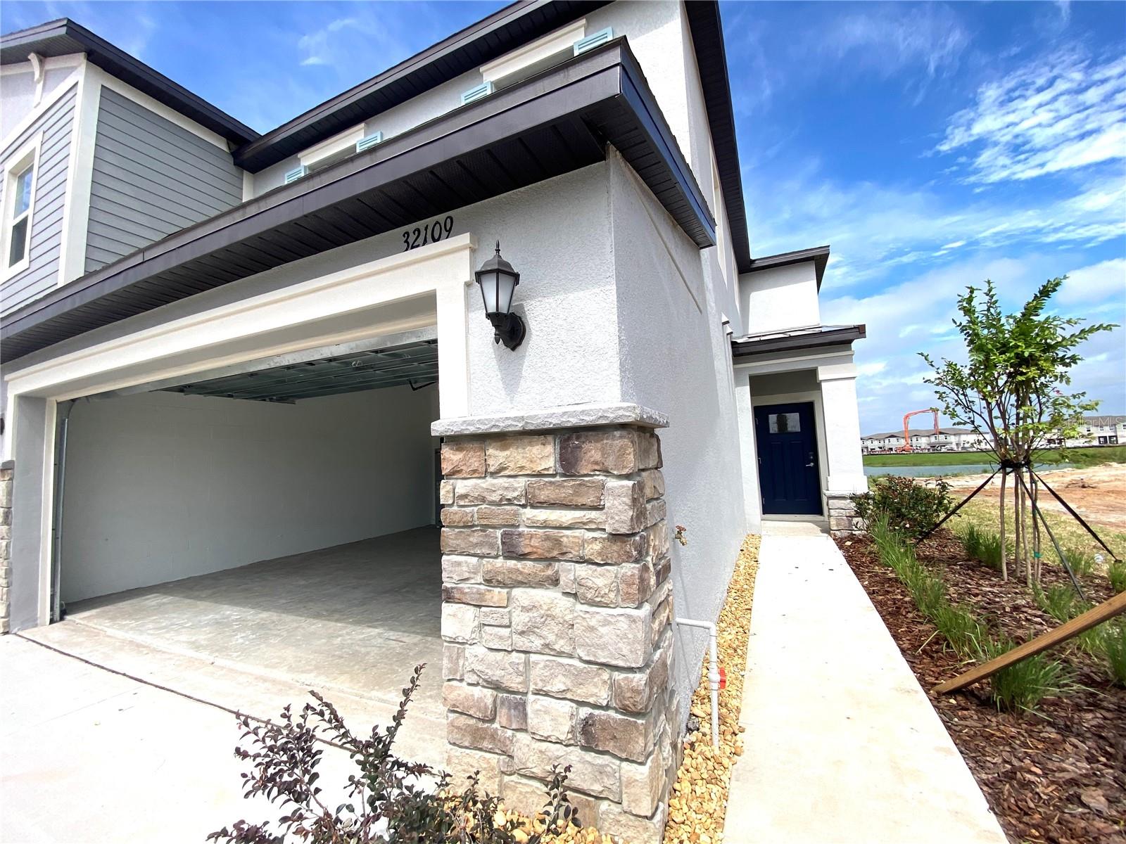 MIRADA PCLS 8A & 8B - Residential Lease