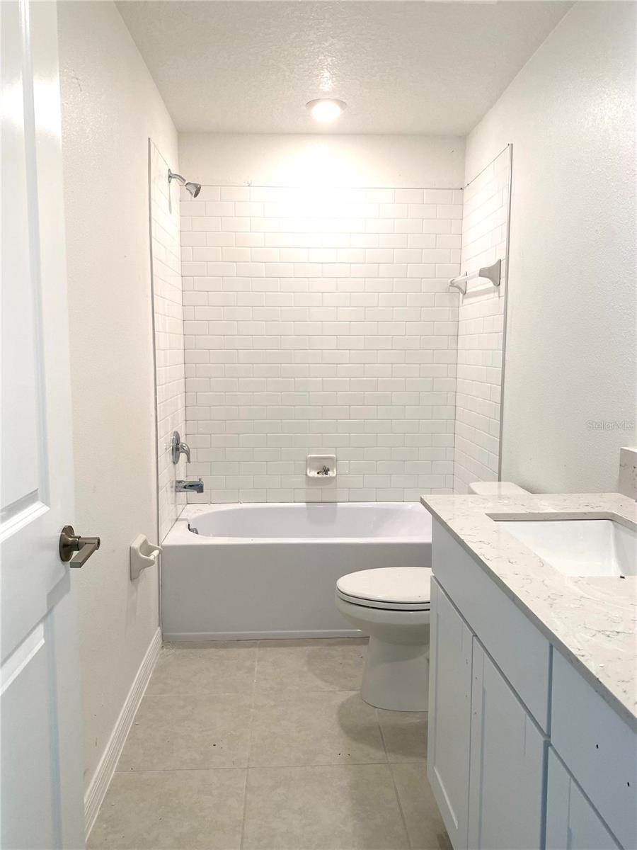 MIRADA PCLS 8A & 8B - Residential Lease