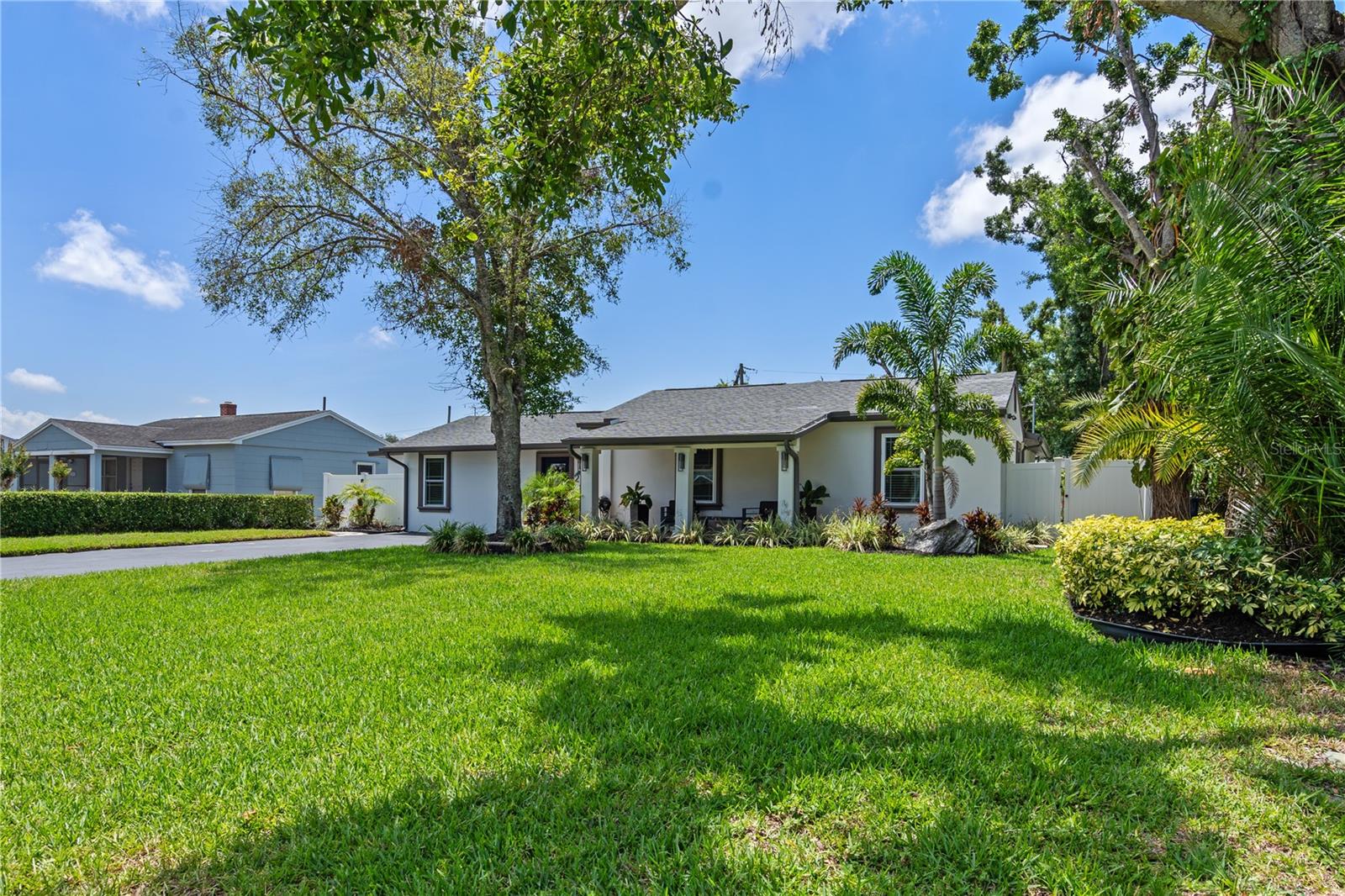 2110 W FARWELL DRIVE