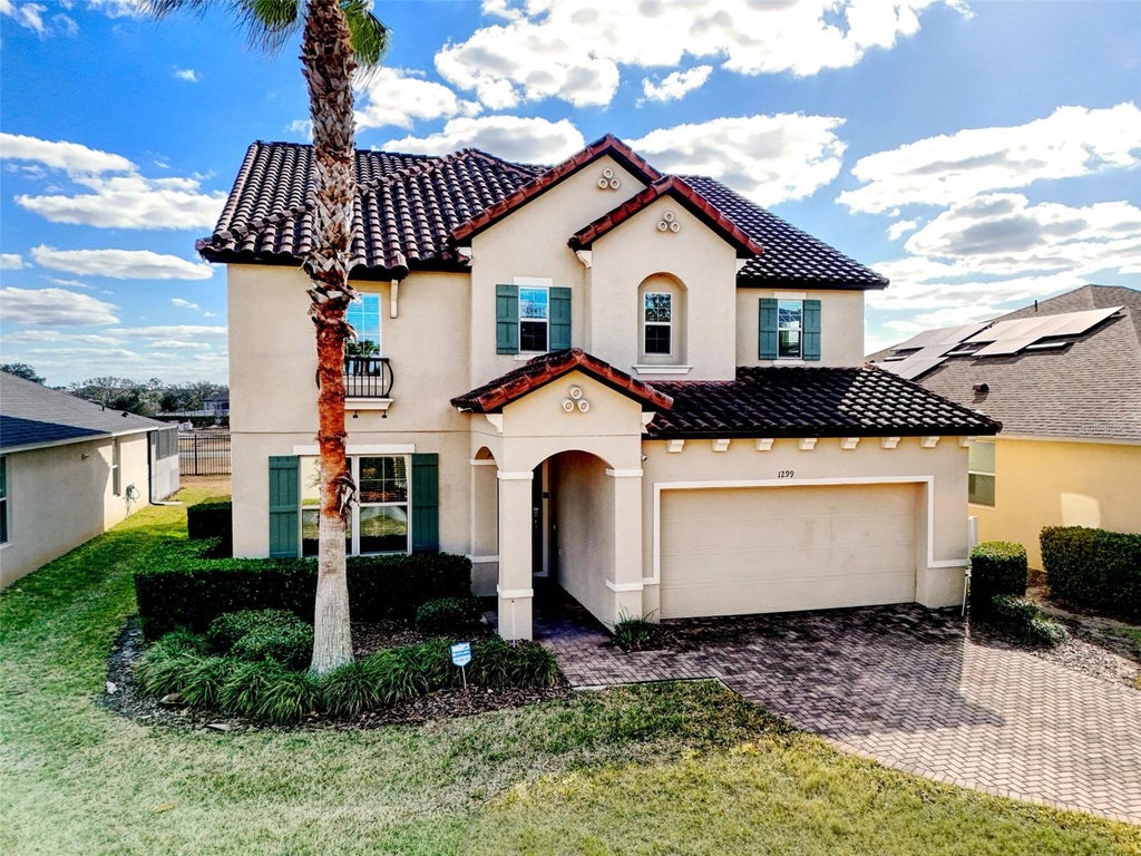 Photo of 1299 Yorkshire Ct, Davenport, FL 33896 (MLS # L4965309)