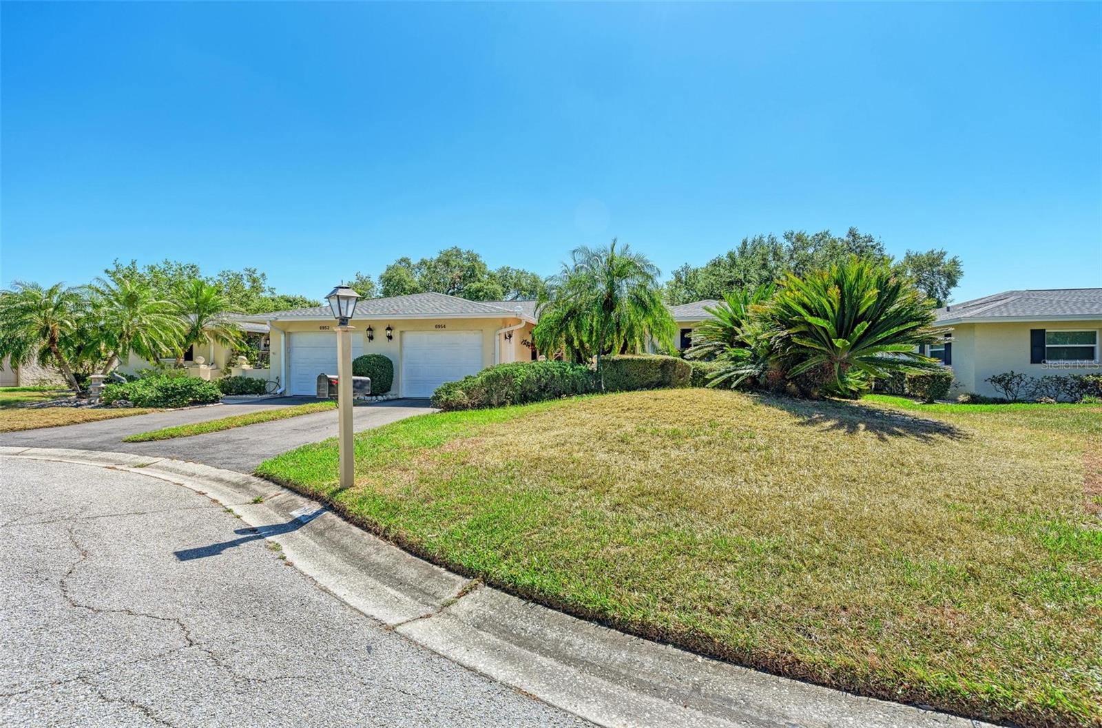 6954 W COUNTRY CLUB DRIVE N, SARASOTA, FL, 34243 2 6954 W COUNTRY CLUB DRIVE N