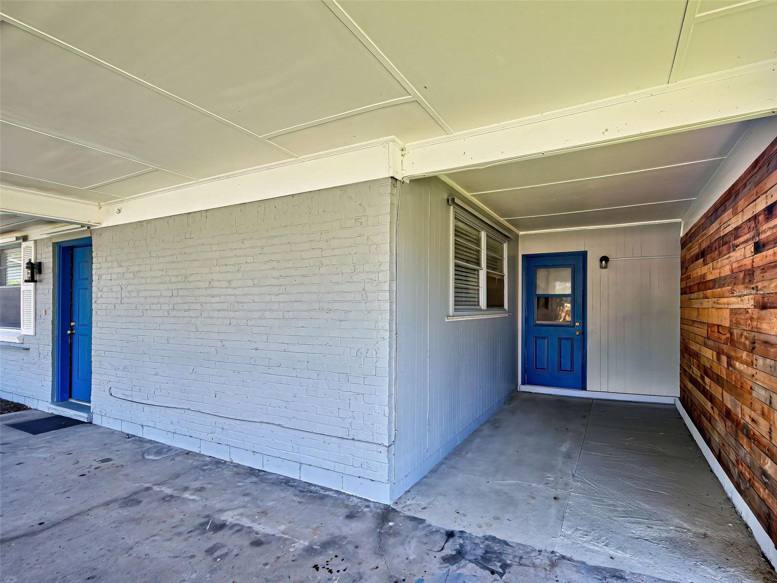 1056 VENETIAN PARKWAY