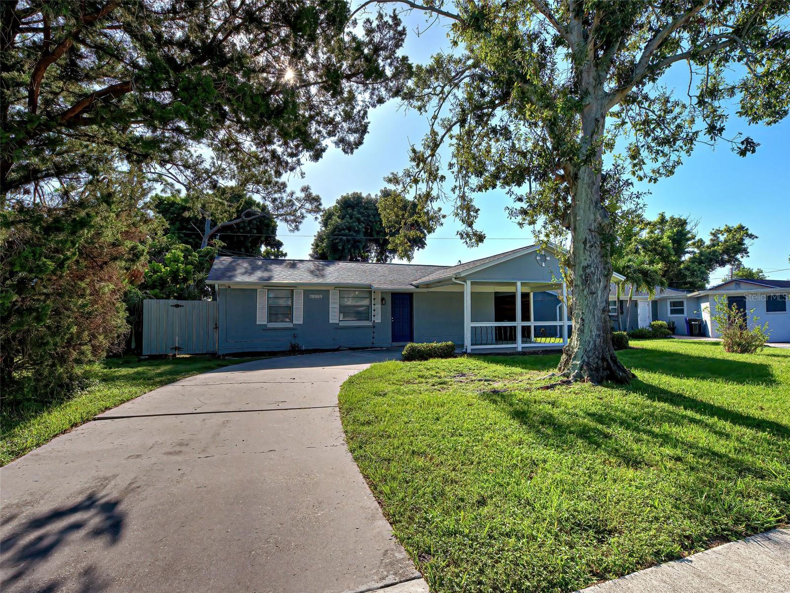 1056 VENETIAN PARKWAY