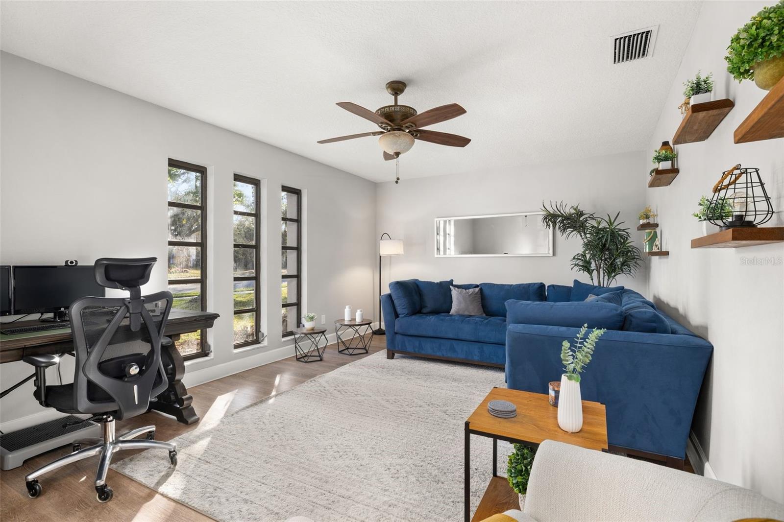 SABAL POINT AMD - Residential