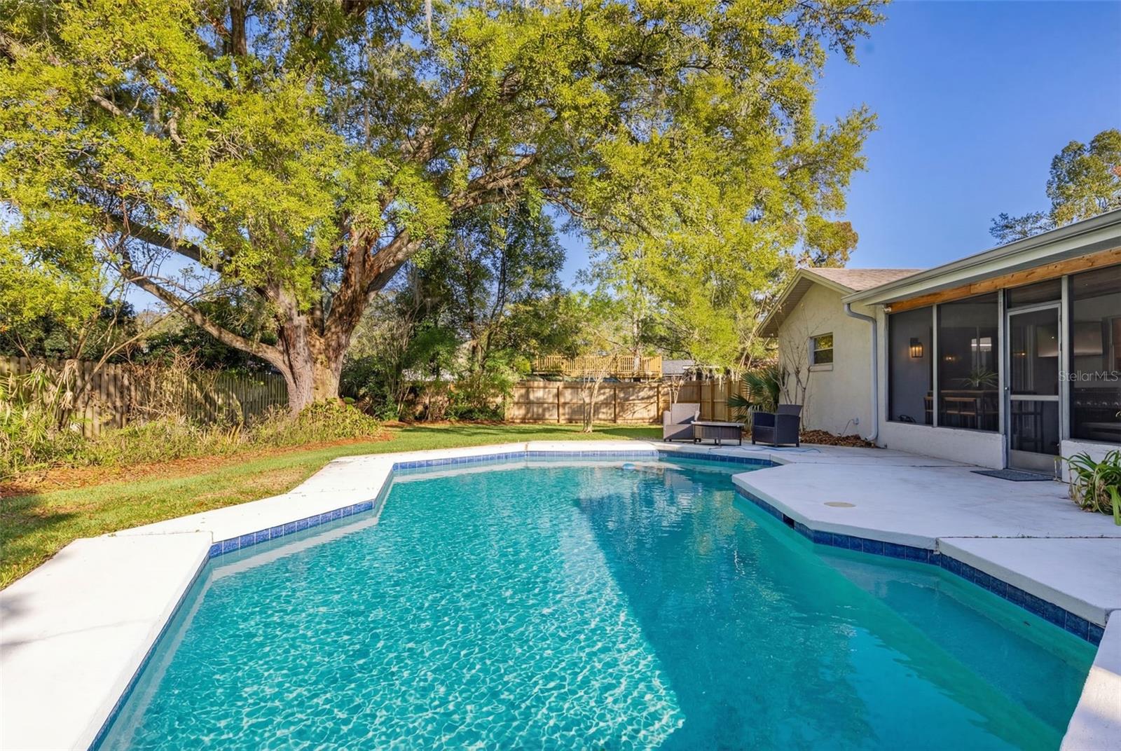 SABAL POINT AMD - Residential