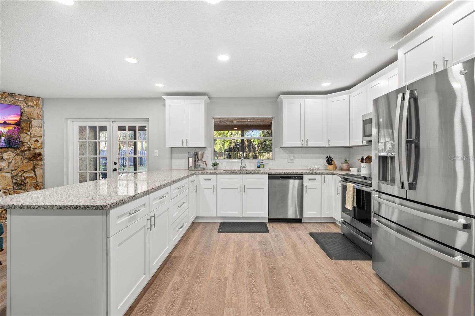 SABAL POINT AMD - Residential