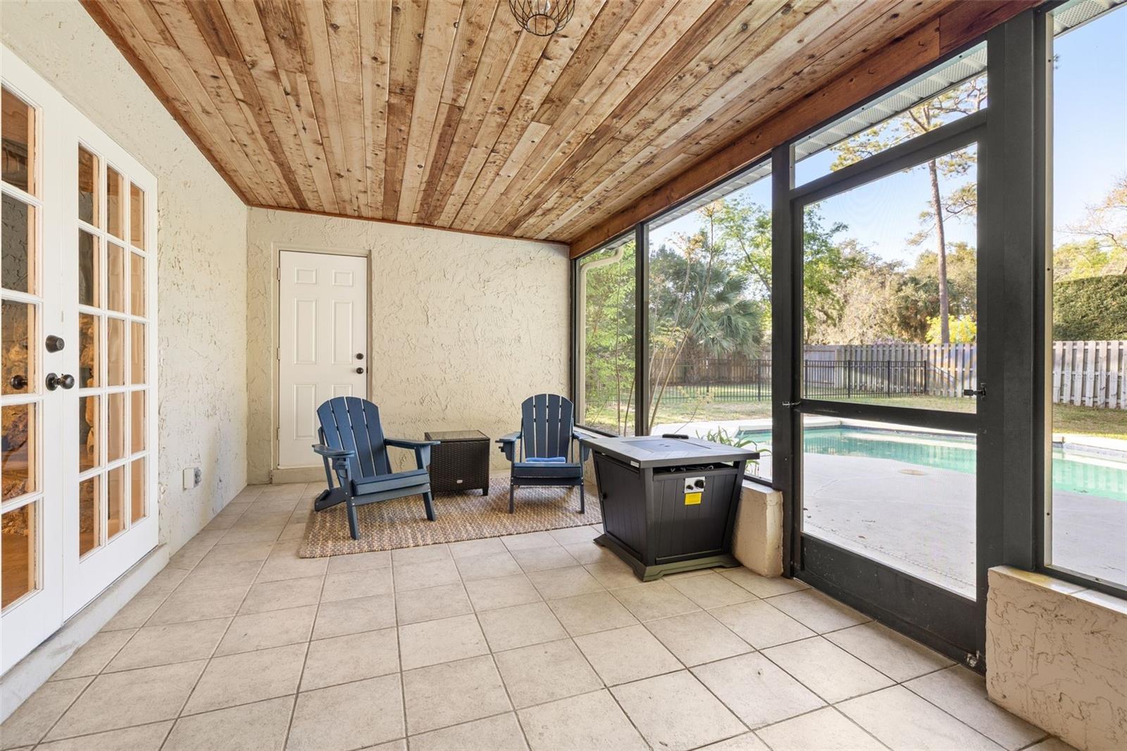 SABAL POINT AMD - Residential