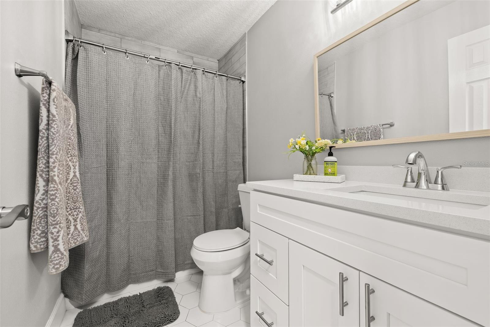 SABAL POINT AMD - Residential