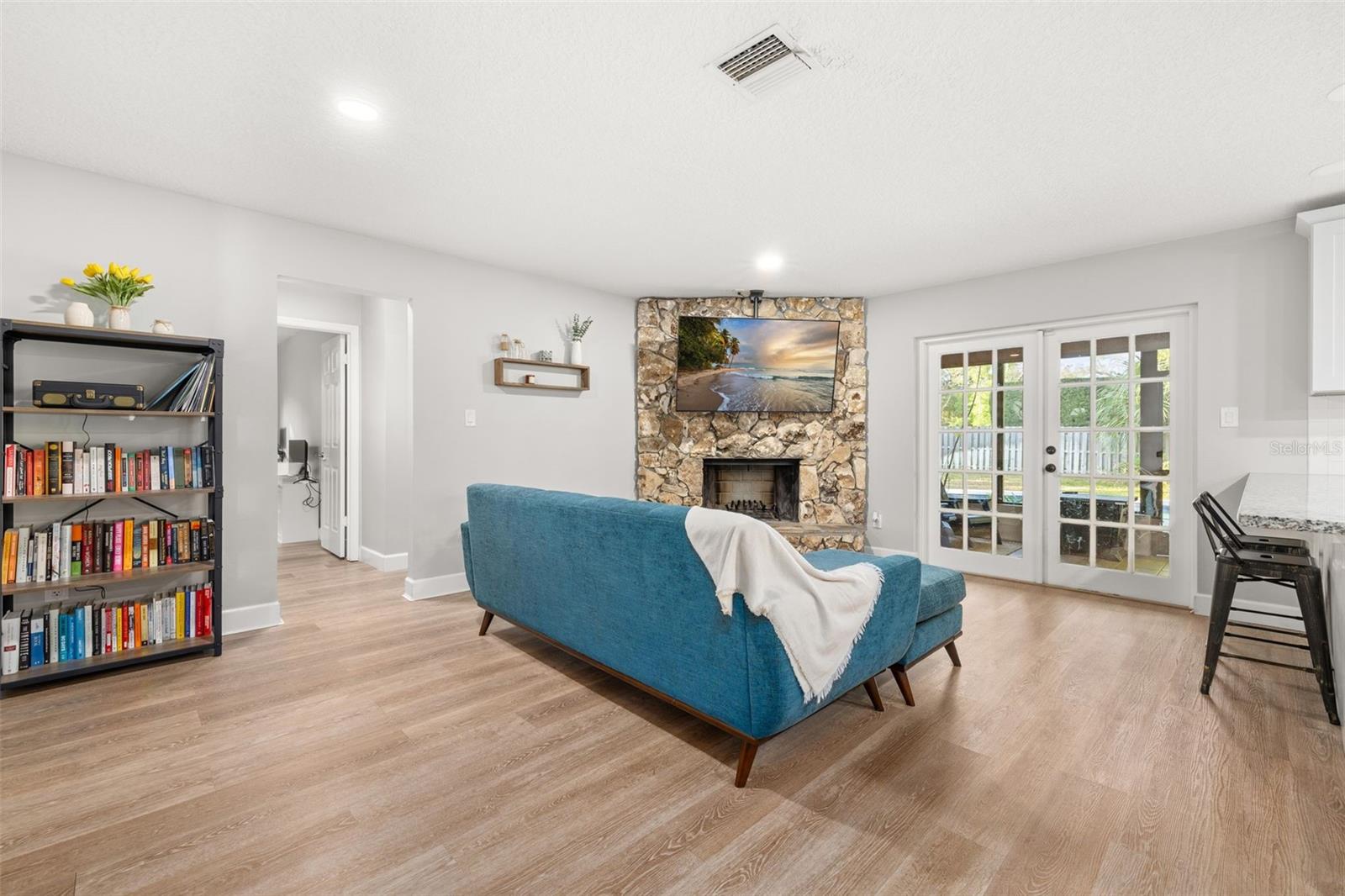 SABAL POINT AMD - Residential